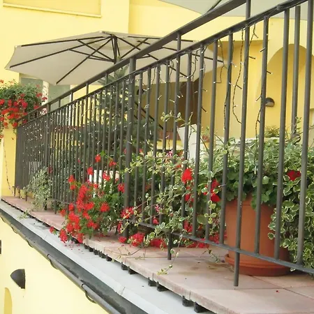 Отель Domus Henrici 4*