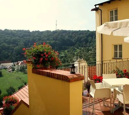 Отель Domus Henrici Прага