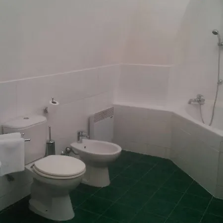 Domus Henrici 4* Praga