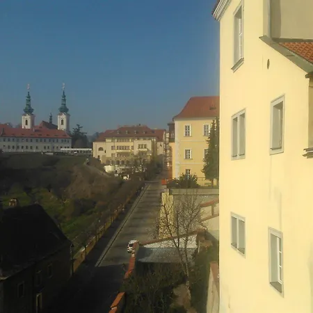 Отель Domus Henrici Прага