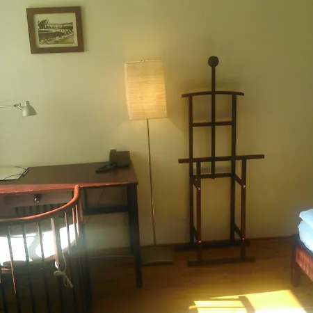 Domus Henrici Отель