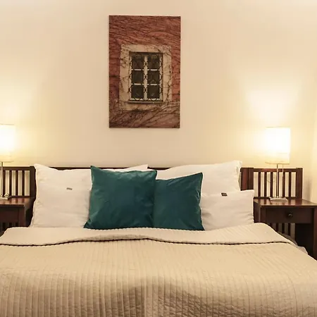 Hotel Domus Henrici