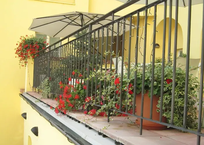 Otel Domus Henrici 4*