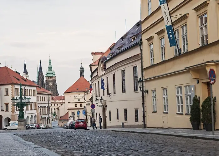 Domus Henrici Hotell 4*