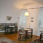 Domus Henrici ホテル